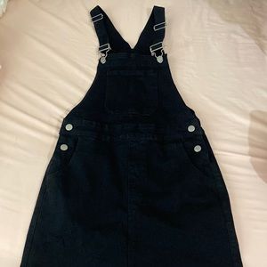 black denim overall dress🖤